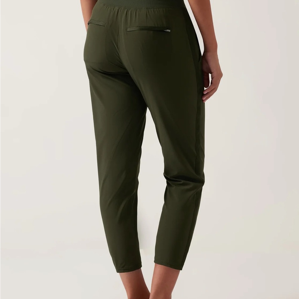 Athleta Nolita Crop Pant